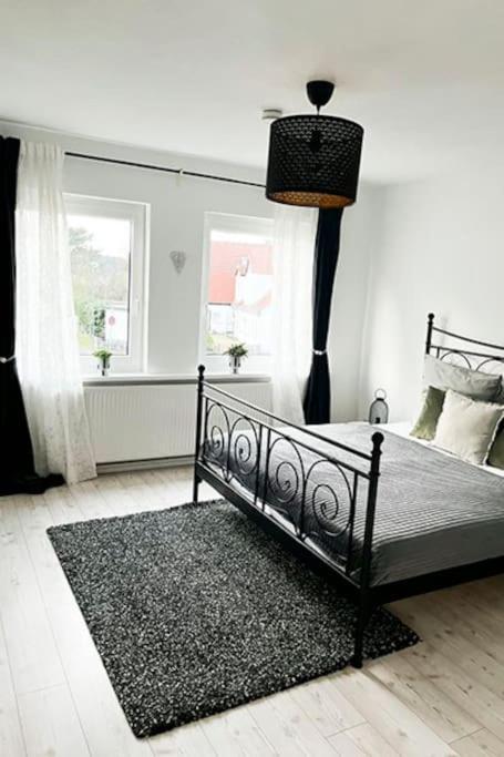 Modernes Apartment Mit Balkon Free Parking Netflix 첼레 외부 사진