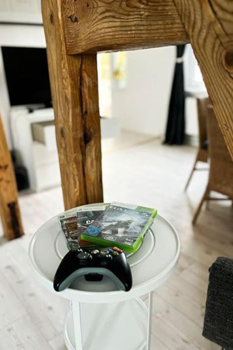 Modernes Apartment Mit Balkon Free Parking Netflix 첼레 외부 사진